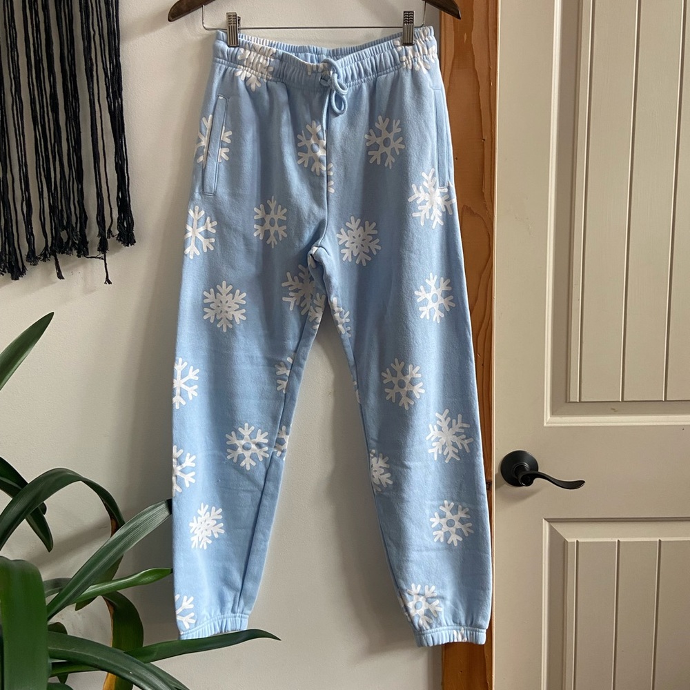 🔸 Chemistry 🔸 blue joggers